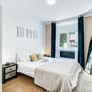 https://lisboa-charming-apartment-iii.hotels-lisbon-portugal.com